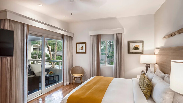 Pool View Spa One Bedroom Suite 